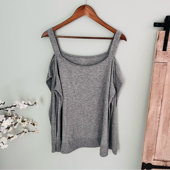 Lane Bryant Livi Active Cold Shoulder Sweatshirt Size 18/20 - Picture 3 of 5